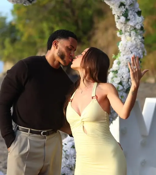 Dominicano Jeremy Peña y su prometida julia grosso Dominicano Jeremy Peña y su prometida julia grosso