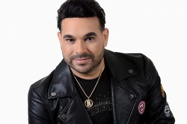 Junior Espinal aclara parentesco con El Chaval y ofrece disculpas públicas por controversia 2