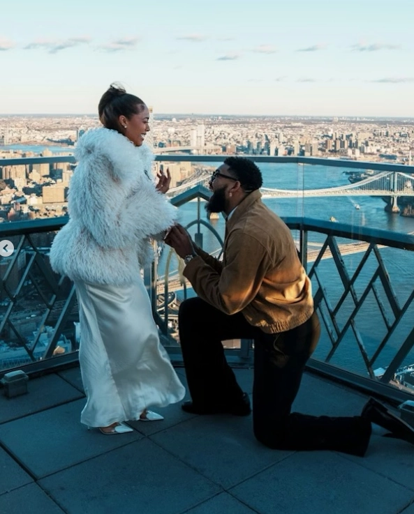 Karl Anthony Towns anuncia compromiso con Jordyn Woods en Navidad 4