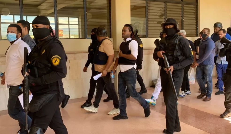 Momento cuando eran llevados los imputados del caso Momento cuando eran llevados los imputados del caso