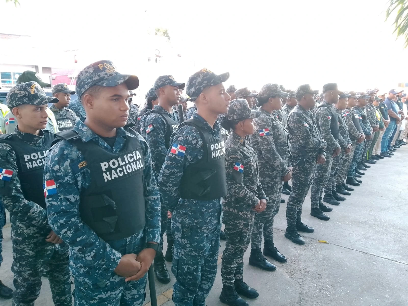 Policía nacional en navidad