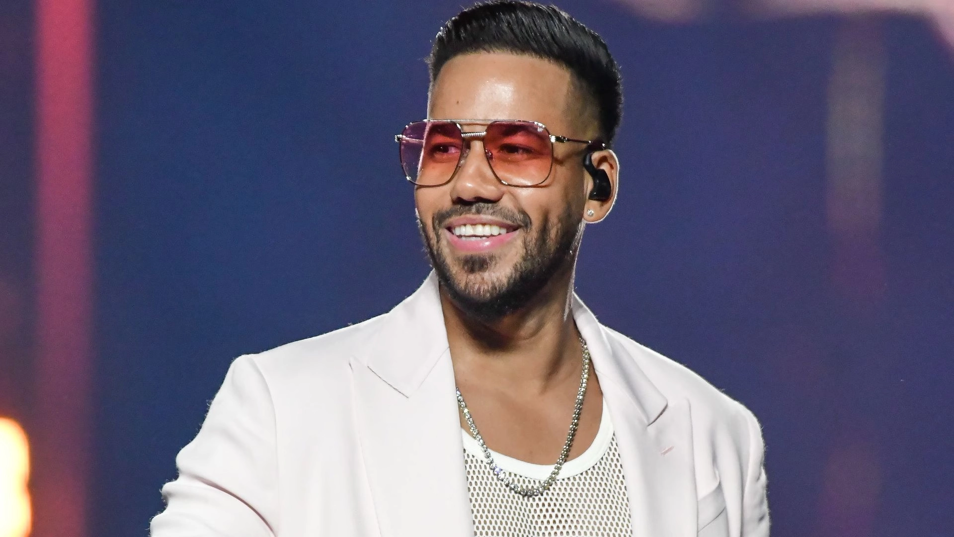 cantautor romeo santos