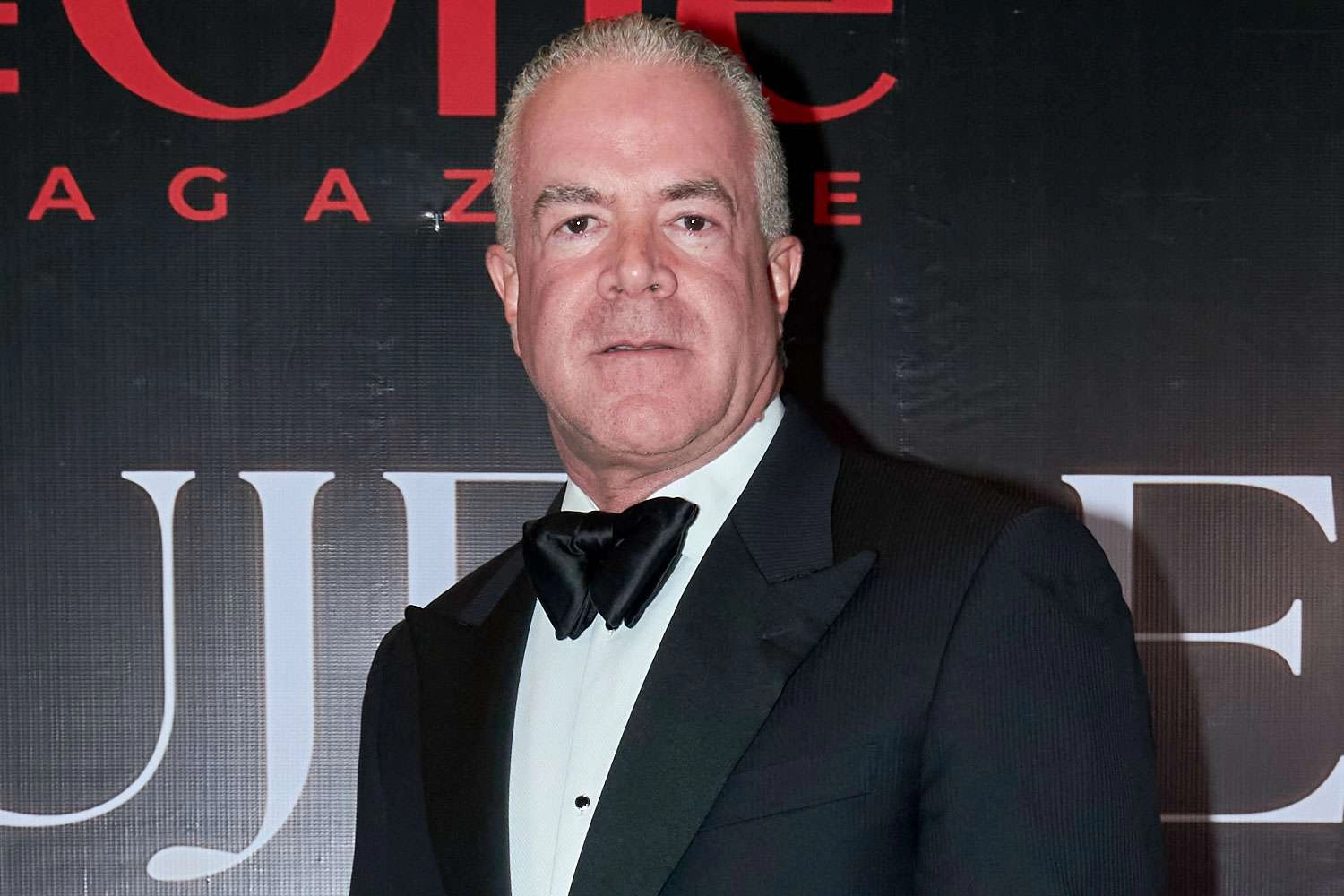 en una gala, Raúl Rocha Cantú