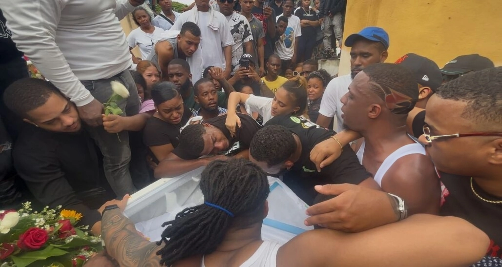 sepultura de Dioelmi Cabrera sepultura de Dioelmi Cabrera