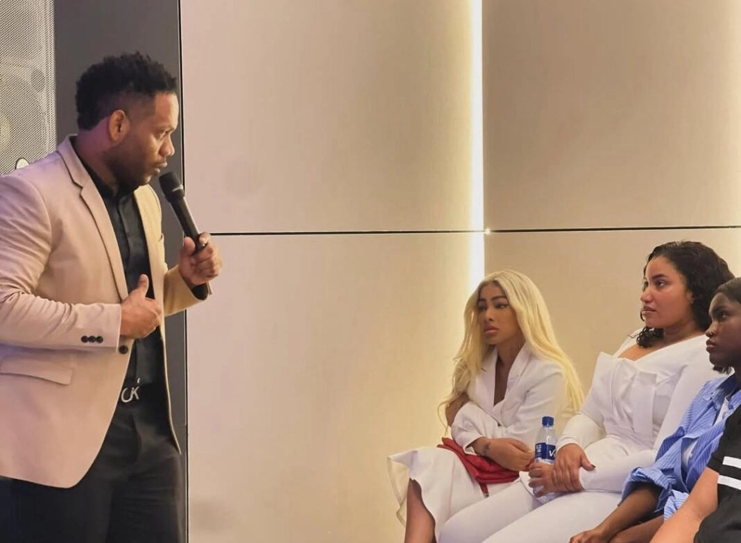 yailin la mas viral inaugura su iglesia yailin la mas viral inaugura su iglesia